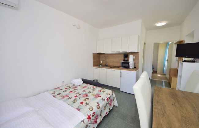 Apartment mit 2 Schlafzimmern in Sibenik mit schwimmbad und garten - Foto 16