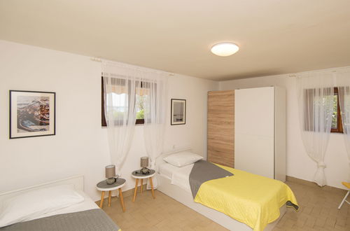 Photo 6 - Appartement de 2 chambres à Zadar avec jardin et terrasse