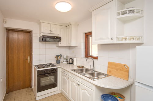 Photo 4 - Appartement de 2 chambres à Zadar avec jardin et terrasse