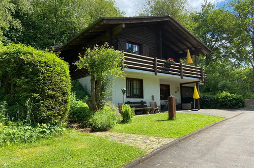 Photo 1 - Maison de 3 chambres à Schönecken avec jardin et vues sur la montagne