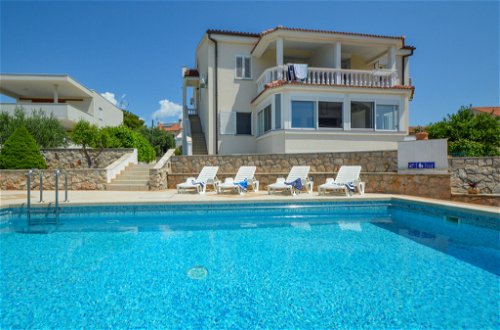 Foto 16 - Apartamento de 1 habitación en Tribunj con piscina y vistas al mar