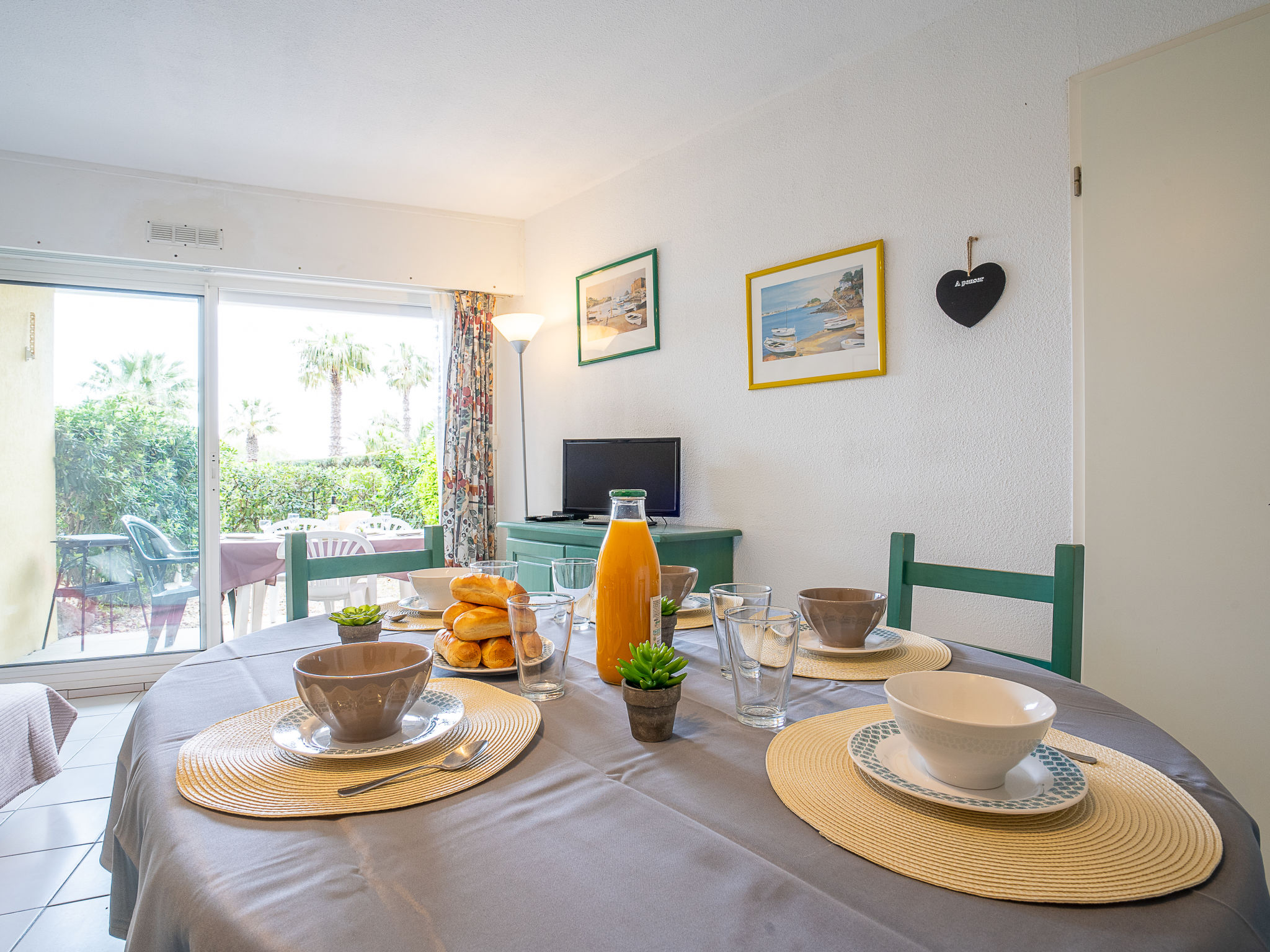 Photo 3 - Appartement de 2 chambres à Saint-Cyprien avec piscine et vues à la mer