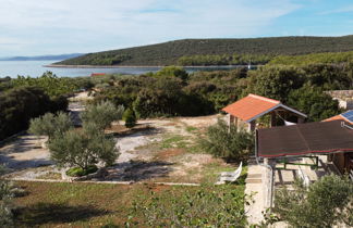 Foto 2 - Casa de 1 quarto em Pašman com terraço e vistas do mar