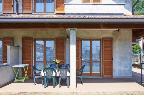 Photo 3 - Maison de 3 chambres à Dongo avec jardin et terrasse