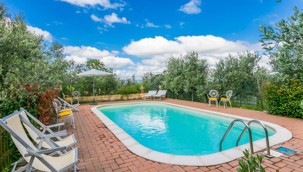 Casa de 2 quartos em Vinci com piscina privada e jardim - Foto 2