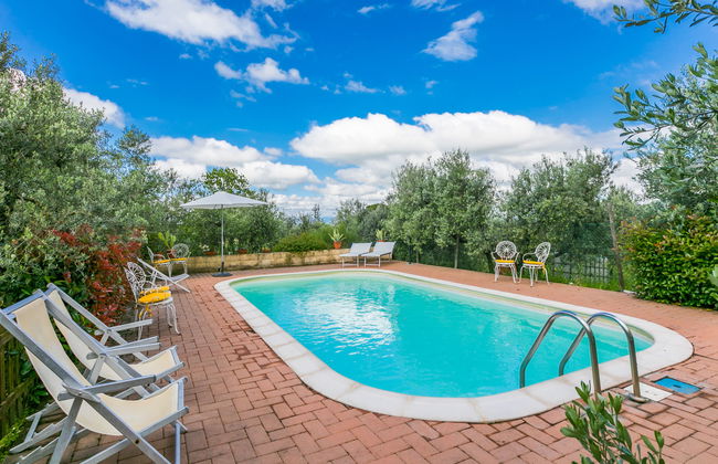 Casa de 2 quartos em Vinci com piscina privada e jardim - Foto 2