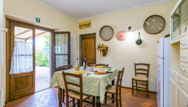Casa de 2 quartos em Vinci com piscina privada e jardim - Foto 4