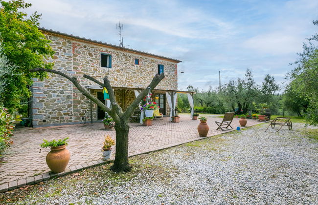 Casa de 2 quartos em Vinci com piscina privada e jardim - Foto 6