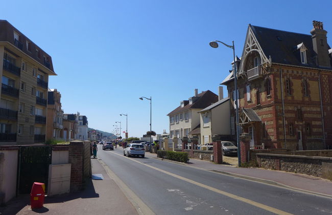 2 bedroom Apartment in Villers-sur-Mer with garden and terrace - Photo 19