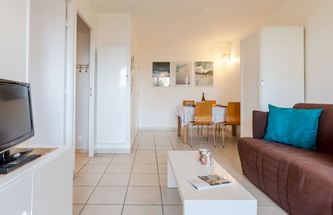 2 bedroom Apartment in Villers-sur-Mer with garden and terrace - Photo 9