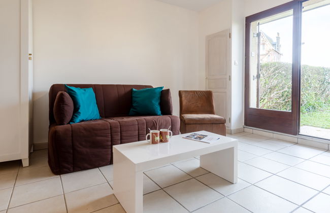 2 bedroom Apartment in Villers-sur-Mer with garden and terrace - Photo 6