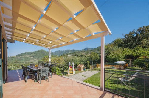 Photo 5 - 5 bedroom House in Camaiore with private pool and sea view