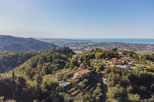 Foto 27 - Casa con 5 camere da letto a Camaiore con piscina privata e vista mare