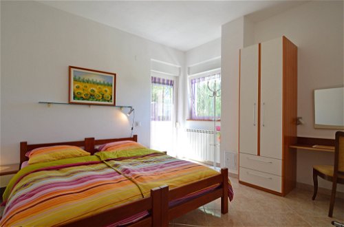 Foto 4 - Apartamento de 1 quarto em Opatija com piscina e vistas do mar