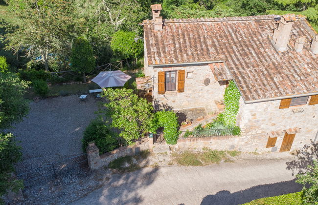 Casa de 4 quartos em Monticiano com piscina privada e jardim - Foto 3