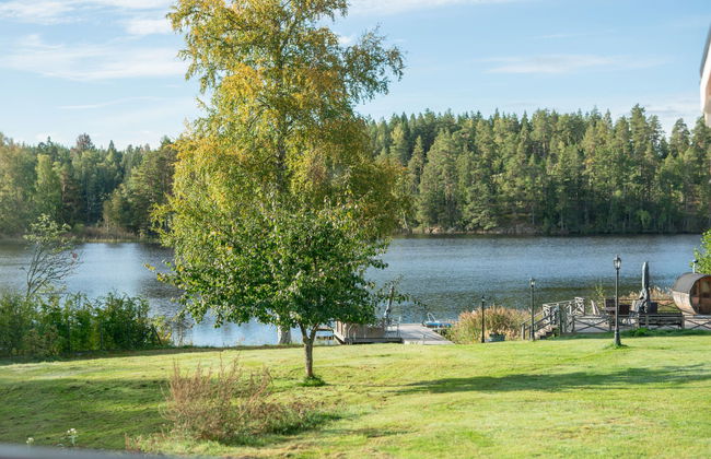 4 bedroom House in Finspång with garden and terrace - Photo 23