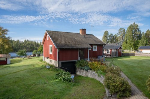 Foto 21 - Casa de 3 habitaciones en Finspång con jardín y terraza