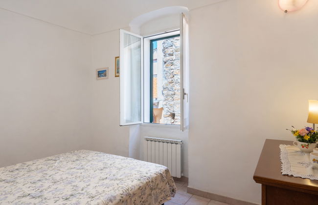 Casa de 4 quartos em Cipressa com jardim e terraço - Foto 10
