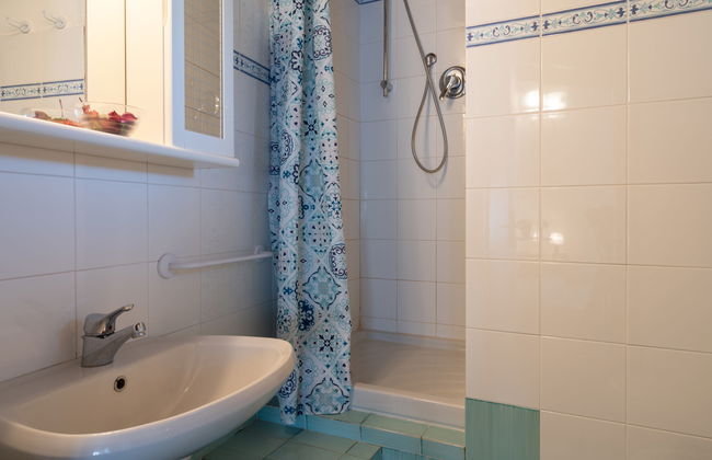 Casa de 4 quartos em Cipressa com jardim e terraço - Foto 12