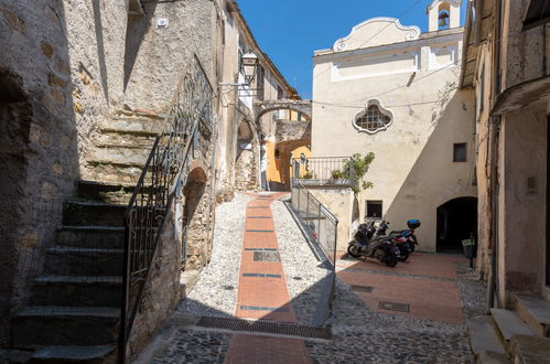 Photo 18 - Maison de 4 chambres à Cipressa avec terrasse et vues à la mer