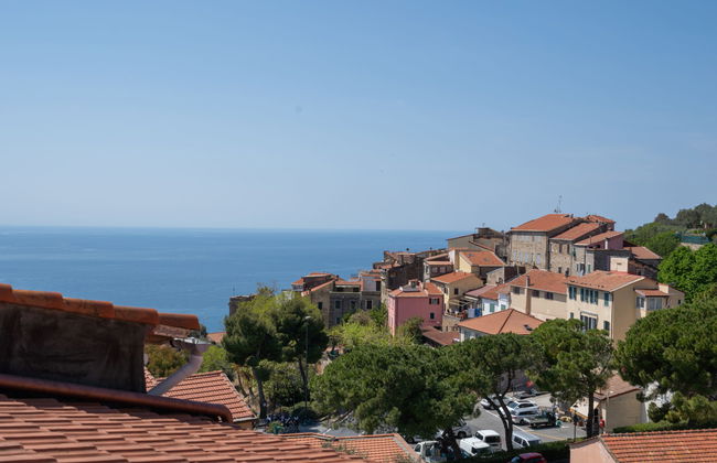 Casa de 4 quartos em Cipressa com jardim e terraço - Foto 3