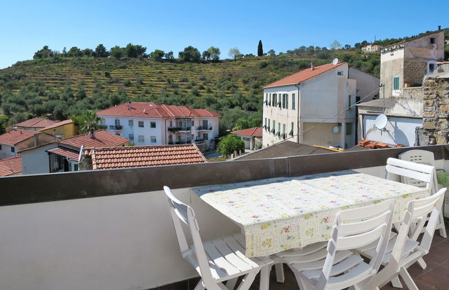 Casa de 4 quartos em Cipressa com jardim e terraço - Foto 18