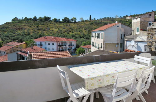 Photo 18 - Maison de 4 chambres à Cipressa avec jardin et terrasse