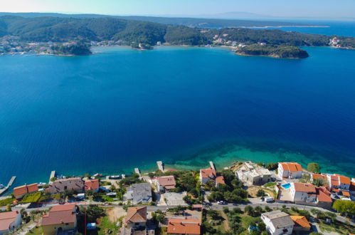 Foto 6 - Apartamento de 1 habitación en Rab con vistas al mar