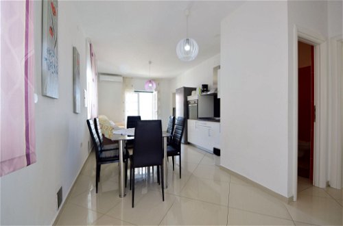 Foto 19 - Appartamento con 3 camere da letto a Sebenico con piscina e vista mare