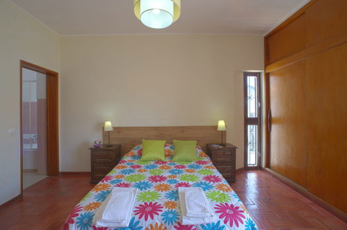 Photo 13 - Maison de 4 chambres à Albufeira avec terrasse et vues à la mer