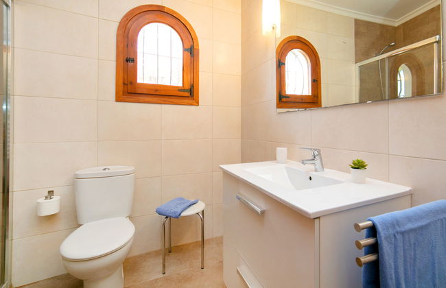 8 bedroom House in Benissa with private pool and garden - Photo 35