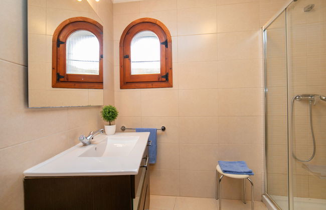 8 bedroom House in Benissa with private pool and garden - Photo 34
