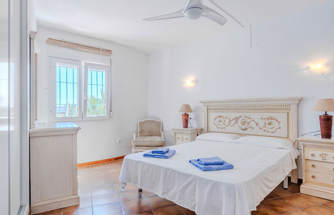 8 bedroom House in Benissa with private pool and garden - Photo 4