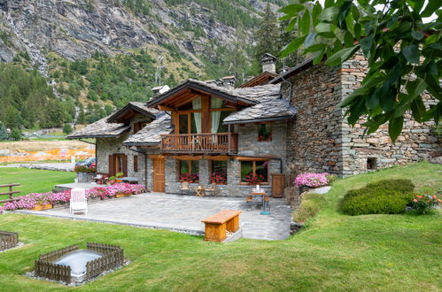 Photo 1 - Maison de 2 chambres à Arvier avec jardin et terrasse