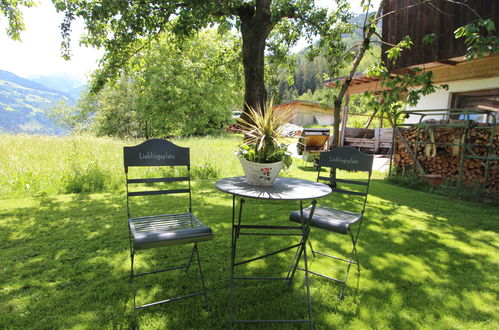 Photo 7 - Appartement de 2 chambres à Aschau im Zillertal avec jardin