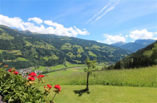 Foto 15 - Apartamento de 3 quartos em Aschau im Zillertal com vista para a montanha