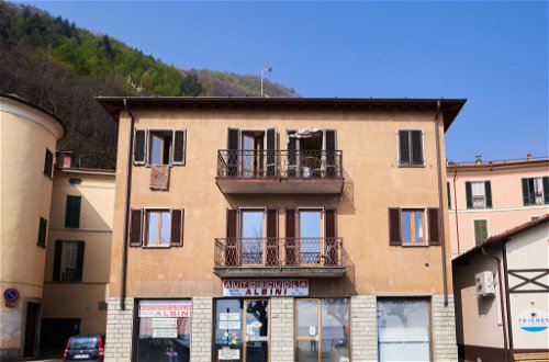 Foto 19 - Apartamento de 2 habitaciones en Dongo con vistas a la montaña