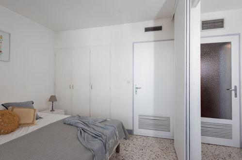 Foto 13 - Appartamento con 1 camera da letto a La Grande-Motte con terrazza e vista mare