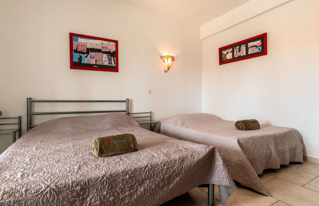 Haus mit 4 Schlafzimmern in Santa-Lucia-di-Moriani mit privater pool und garten - Foto 15