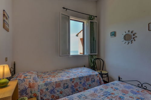 Foto 12 - Appartamento con 2 camere da letto a Rio con giardino e vista mare