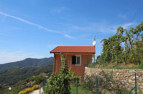 Foto 1 - Casa de 2 habitaciones en Moneglia con jardín y terraza