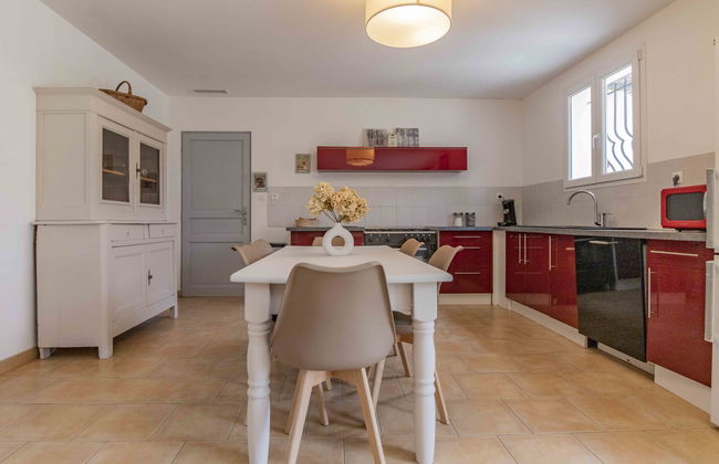 Casa de 4 quartos em Saint-Didier com piscina privada e jardim - Foto 8