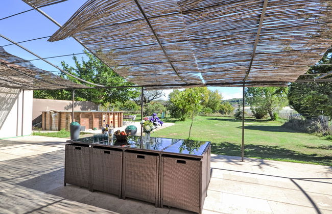 Casa de 4 quartos em Saint-Didier com piscina privada e jardim - Foto 19