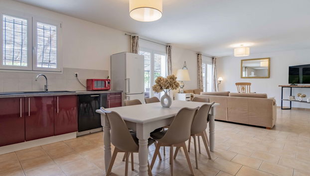 Casa de 4 quartos em Saint-Didier com piscina privada e jardim - Foto 5