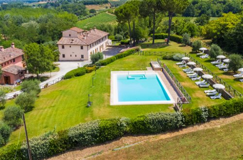 Foto 1 - Casa con 2 camere da letto a Castelfiorentino con piscina e giardino