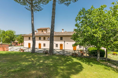 Foto 42 - Appartamento con 2 camere da letto a Castelfiorentino con piscina e giardino