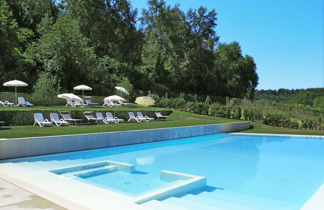 Photo 2 - 3 bedroom Apartment in Castelfiorentino with swimming pool and garden