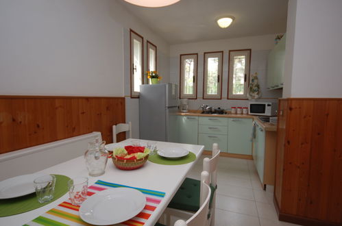 Photo 6 - 2 bedroom Apartment in Lignano Sabbiadoro with garden and sea view