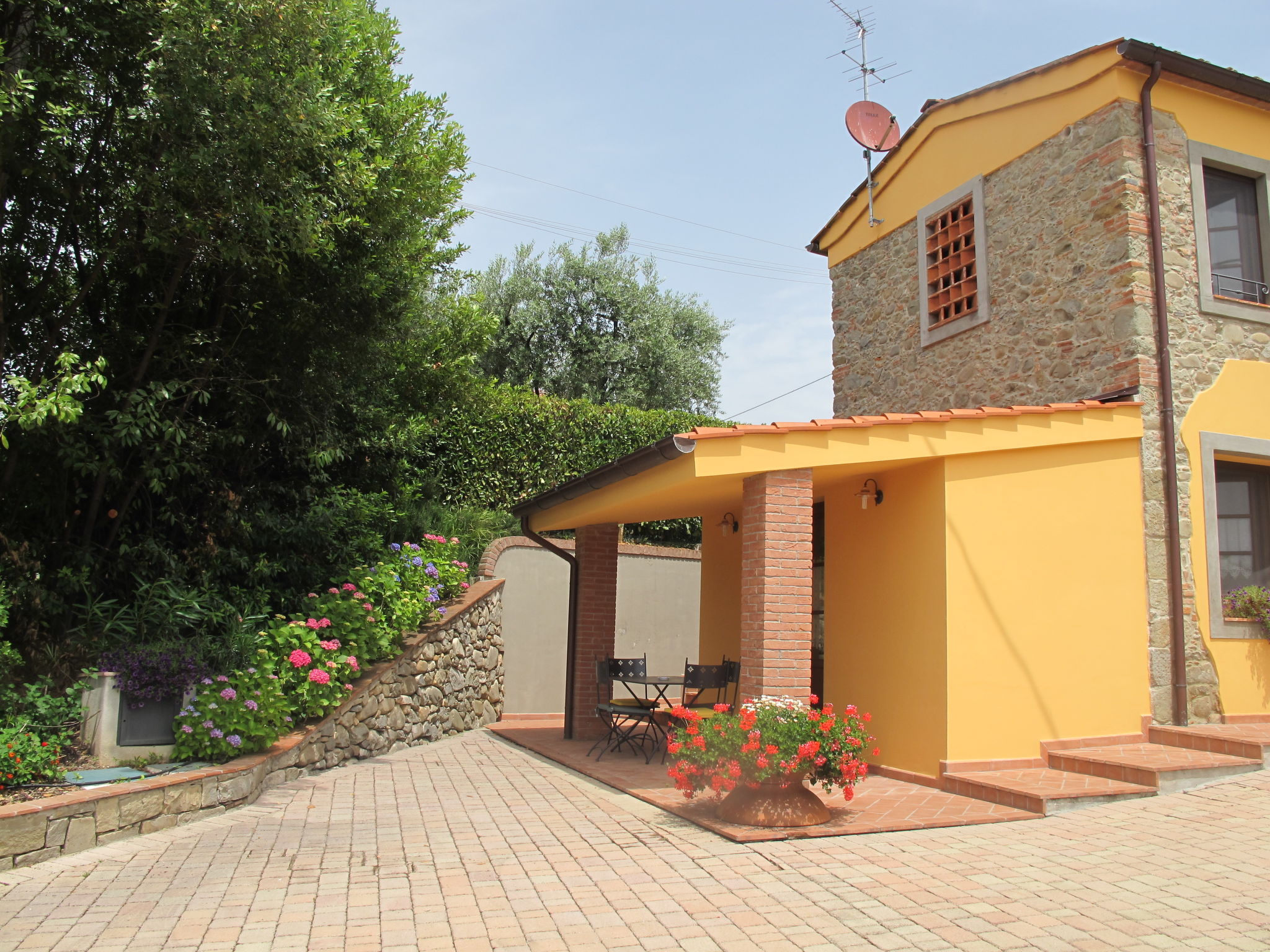 Photo 7 - Appartement de 2 chambres à Pescia avec piscine et jardin