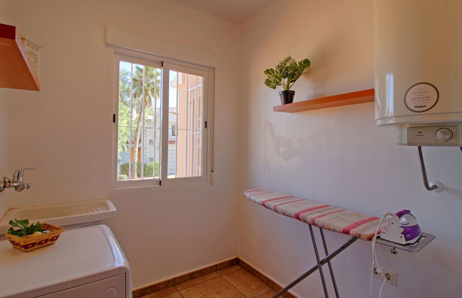 Casa de 6 quartos em Calp com piscina privada e jardim - Foto 18